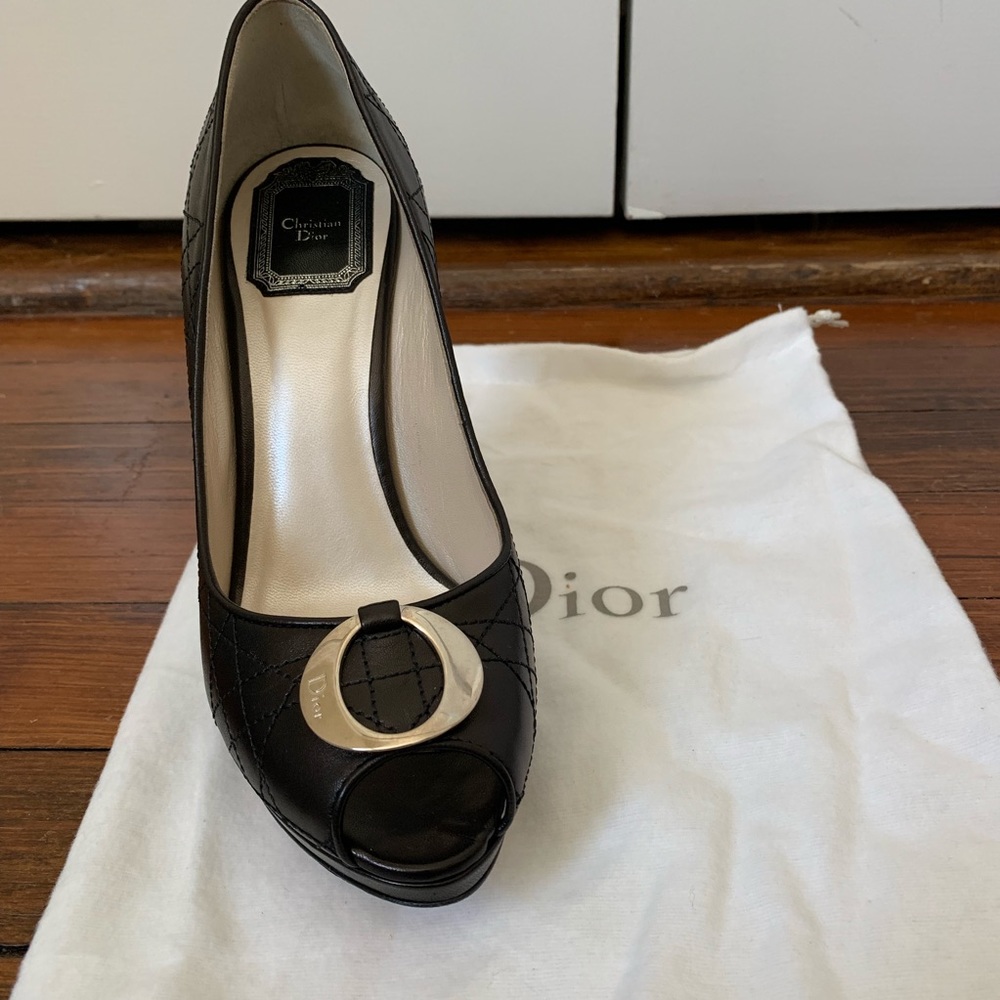 Pumps - Picture 6 of 6